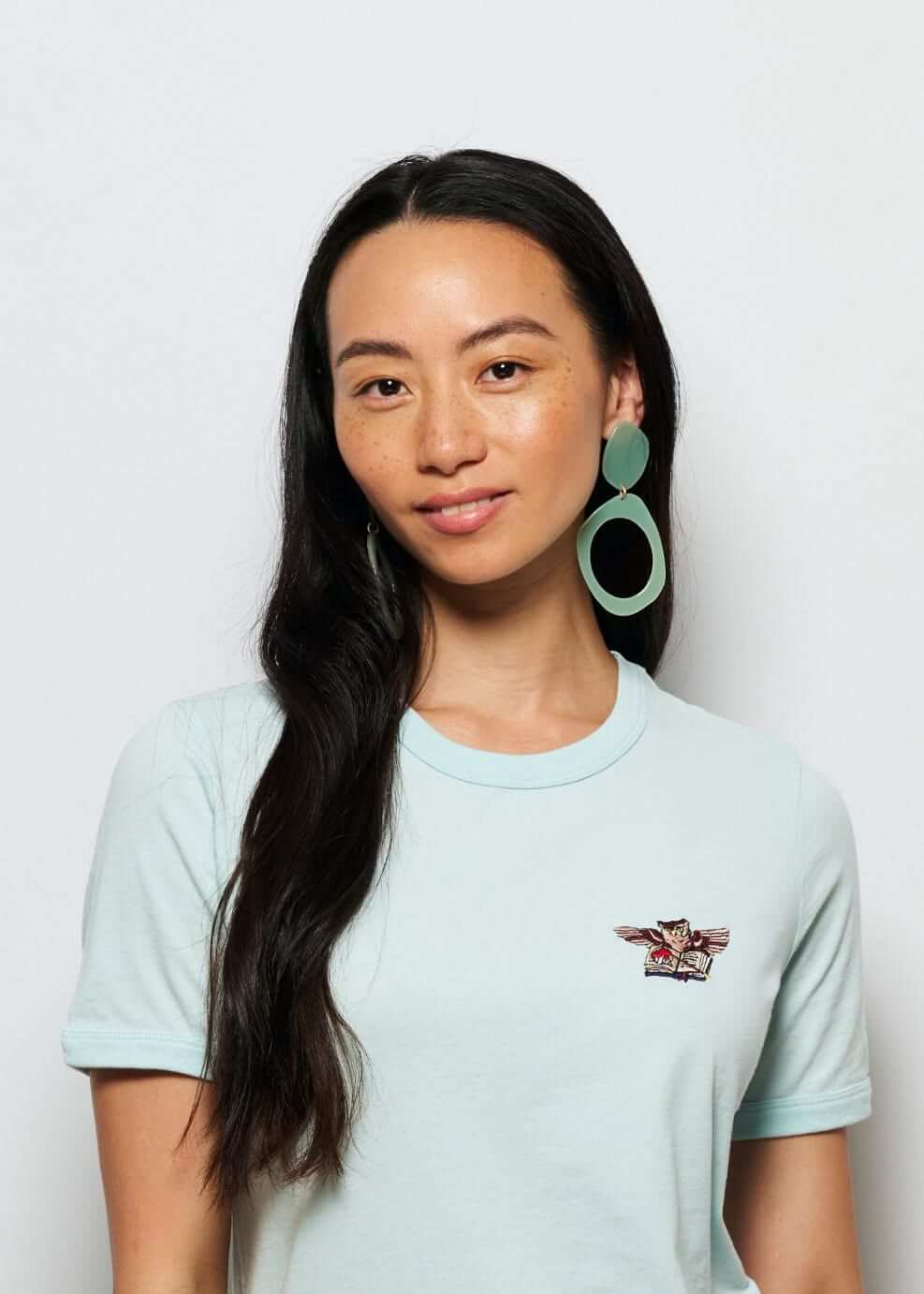 T shirt fantaisie vert pour femme avec broderie hibou, photo de tete