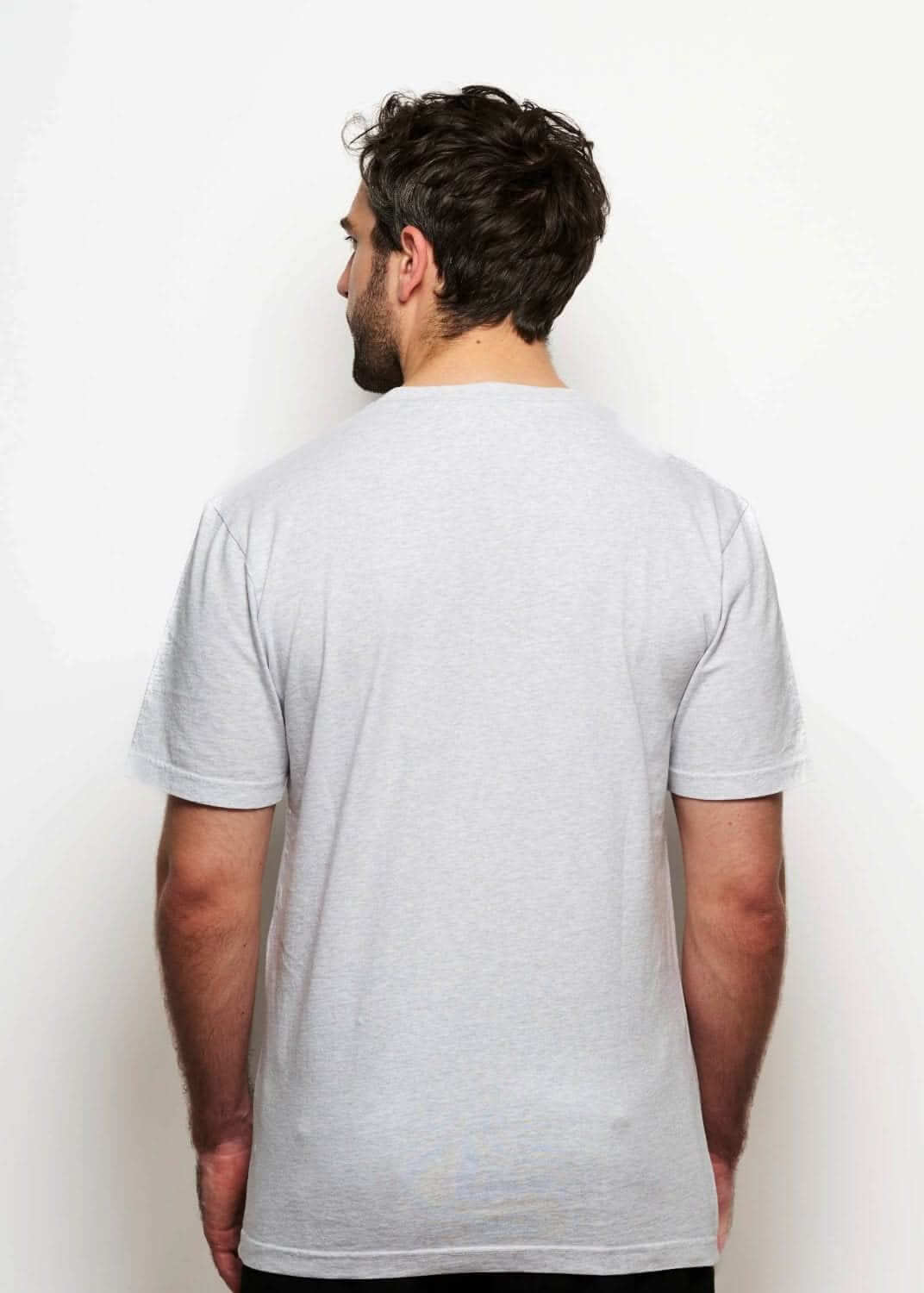 Tee shirt original brode gris pour homme avec broderie ours polaire, photo de dos